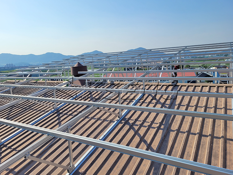 solar mounting system installed by roof