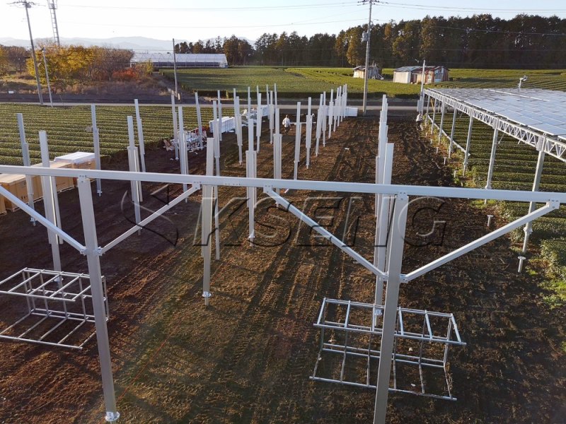 What are the benefits of a farm shed PV racking system?