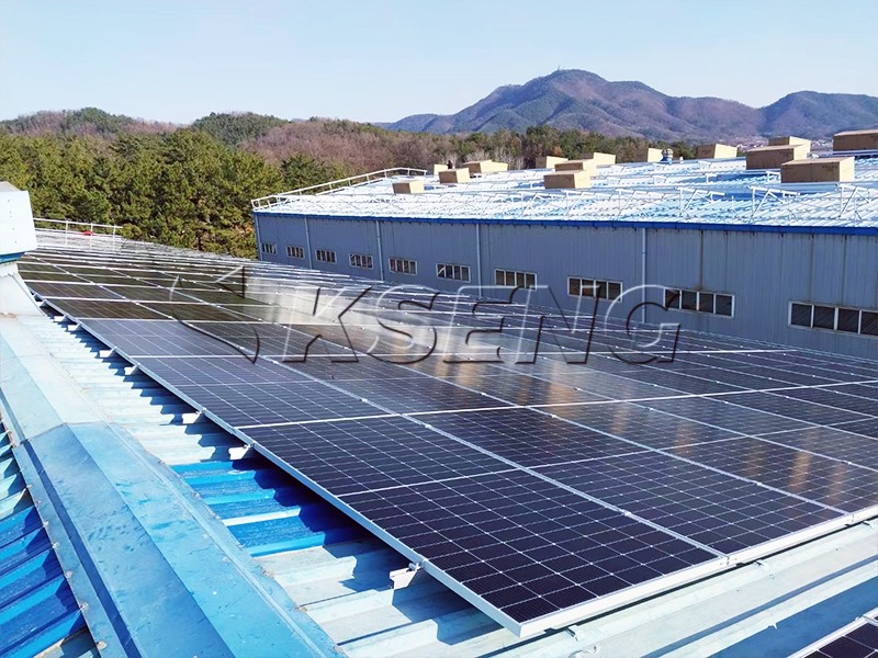 Precautions for color steel tile roof mounted photovoltaic